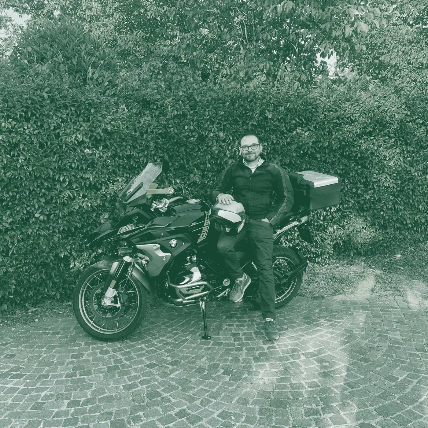 Perfetto-interiors-design-contractor-furniture-solutions-team-andrea