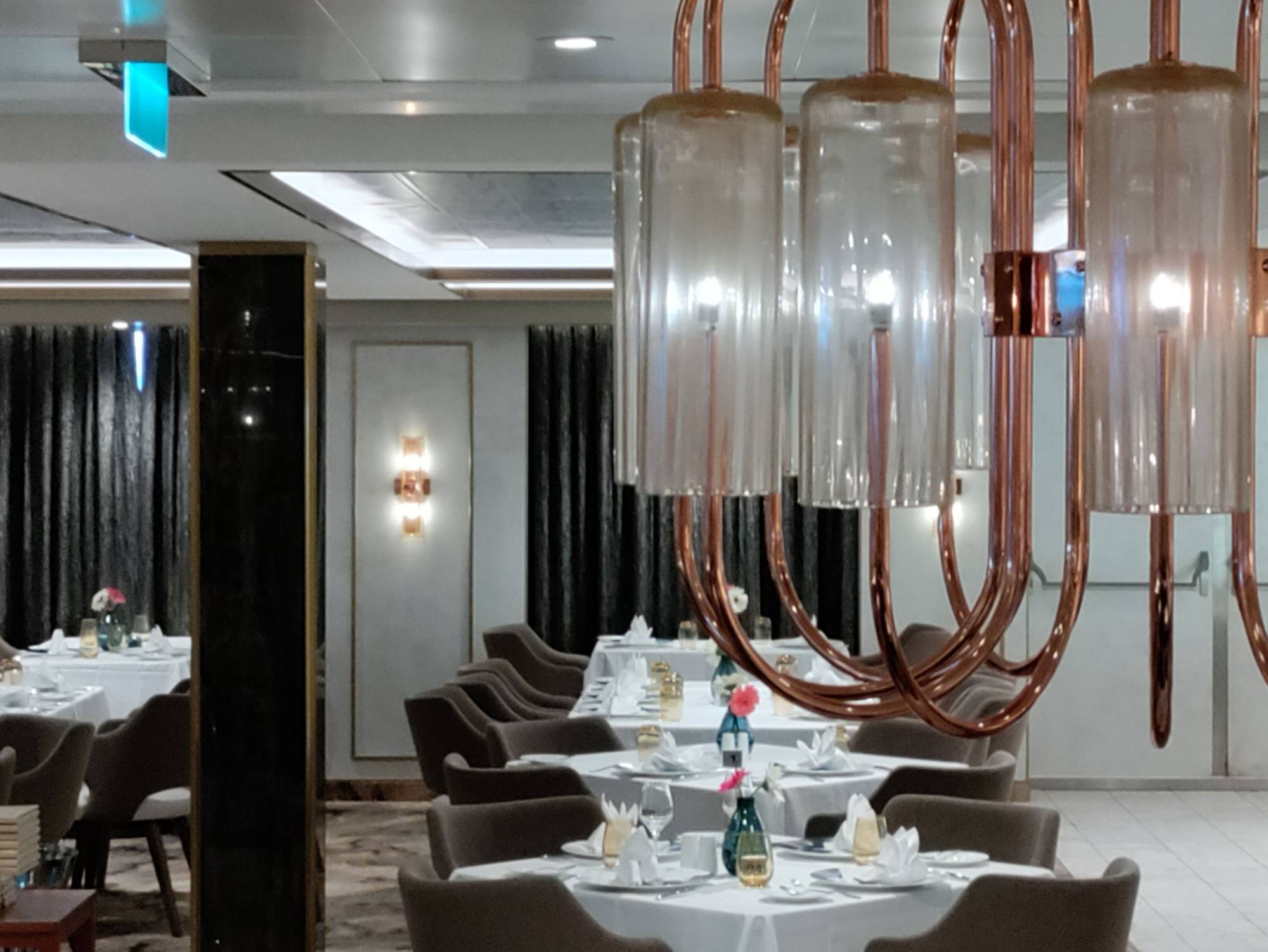 Perfetto-interiors-design-cruise-luxury-sun-princess (11)