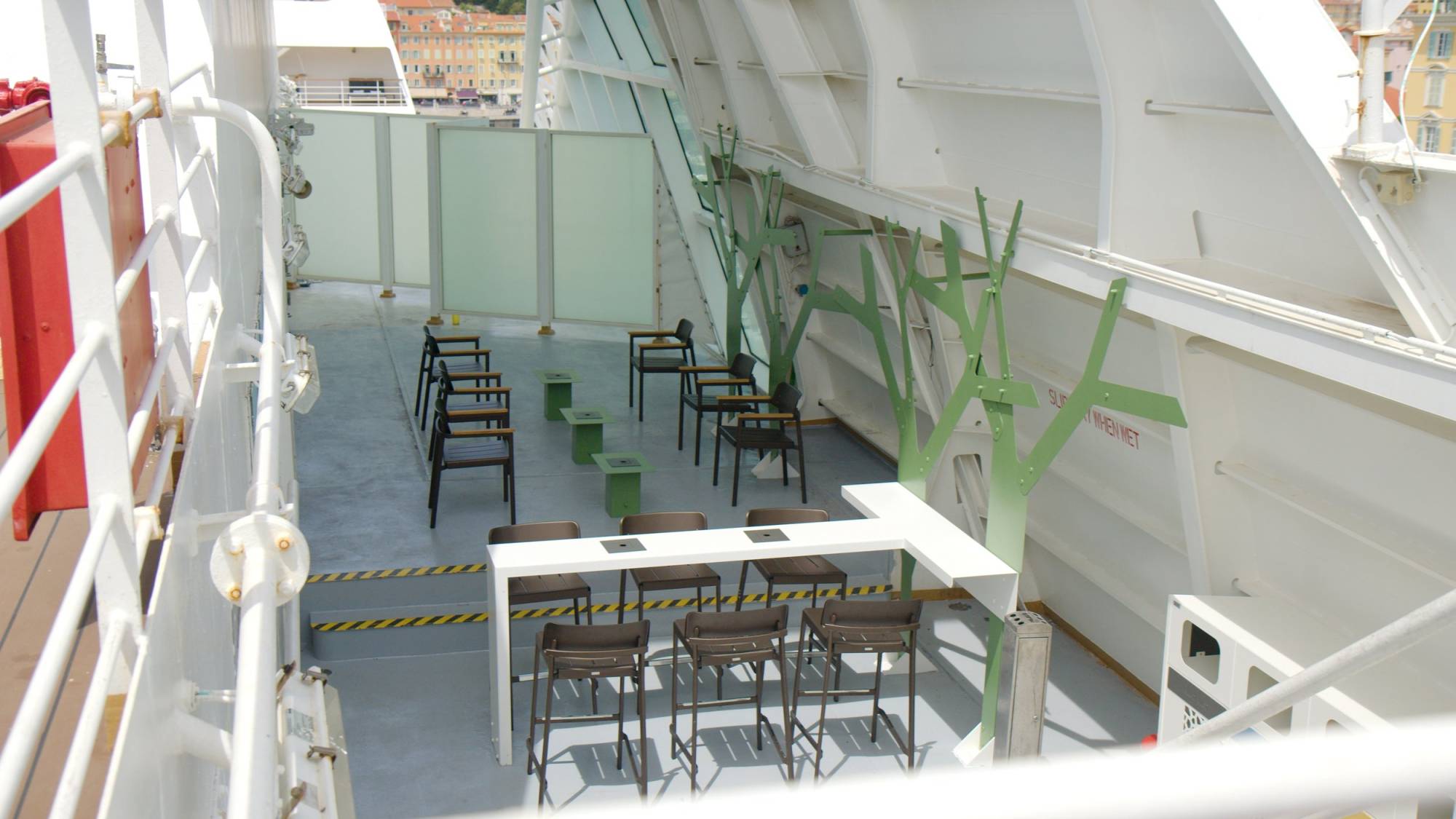 perfetto-interior-design-cruise-luxury-outdoor-deck-area