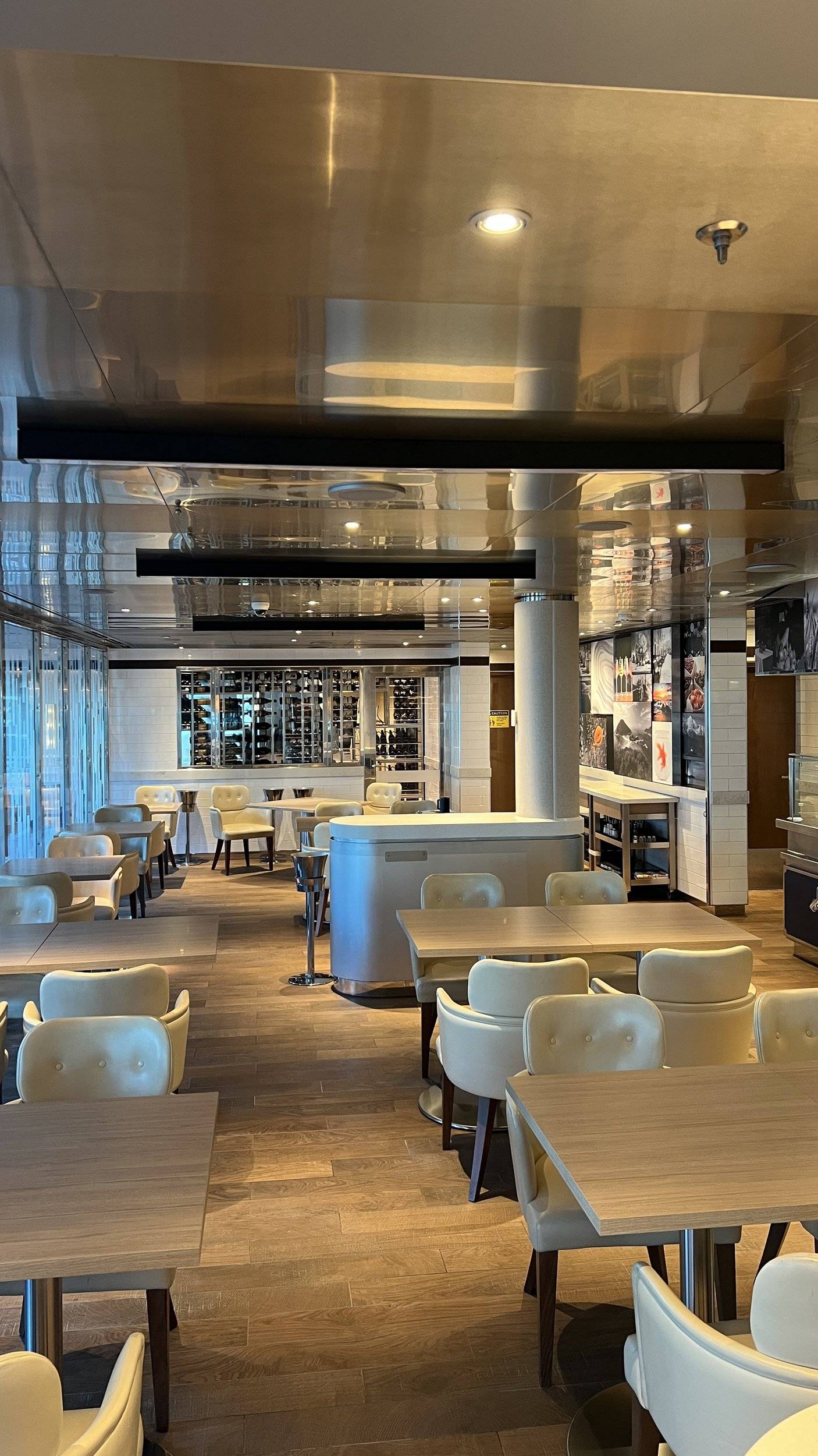 perfetto-interior-design-cruise-luxury-hal-koningsdam-club-orange-4
