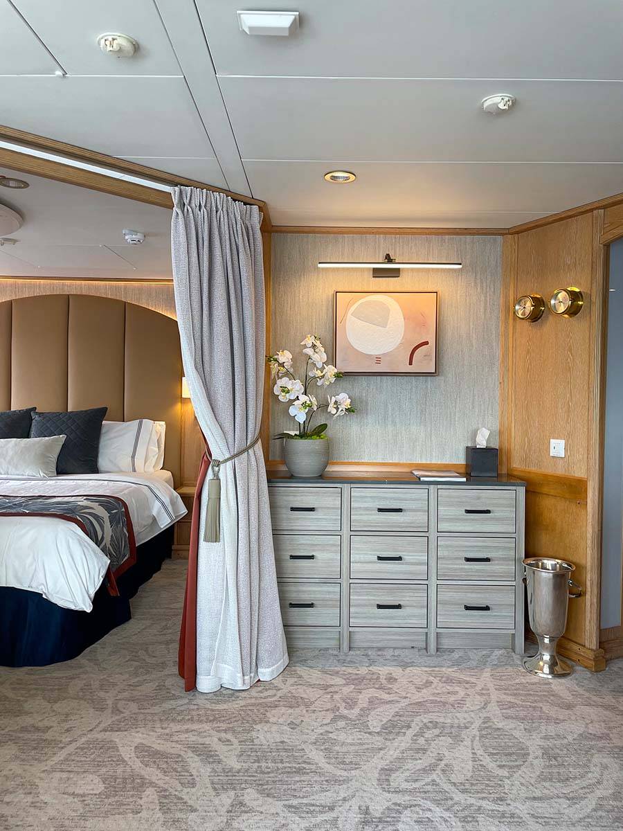 Perfetto-interiors-design-cruise-luxury-windstar-Star-Legend-2 (1)