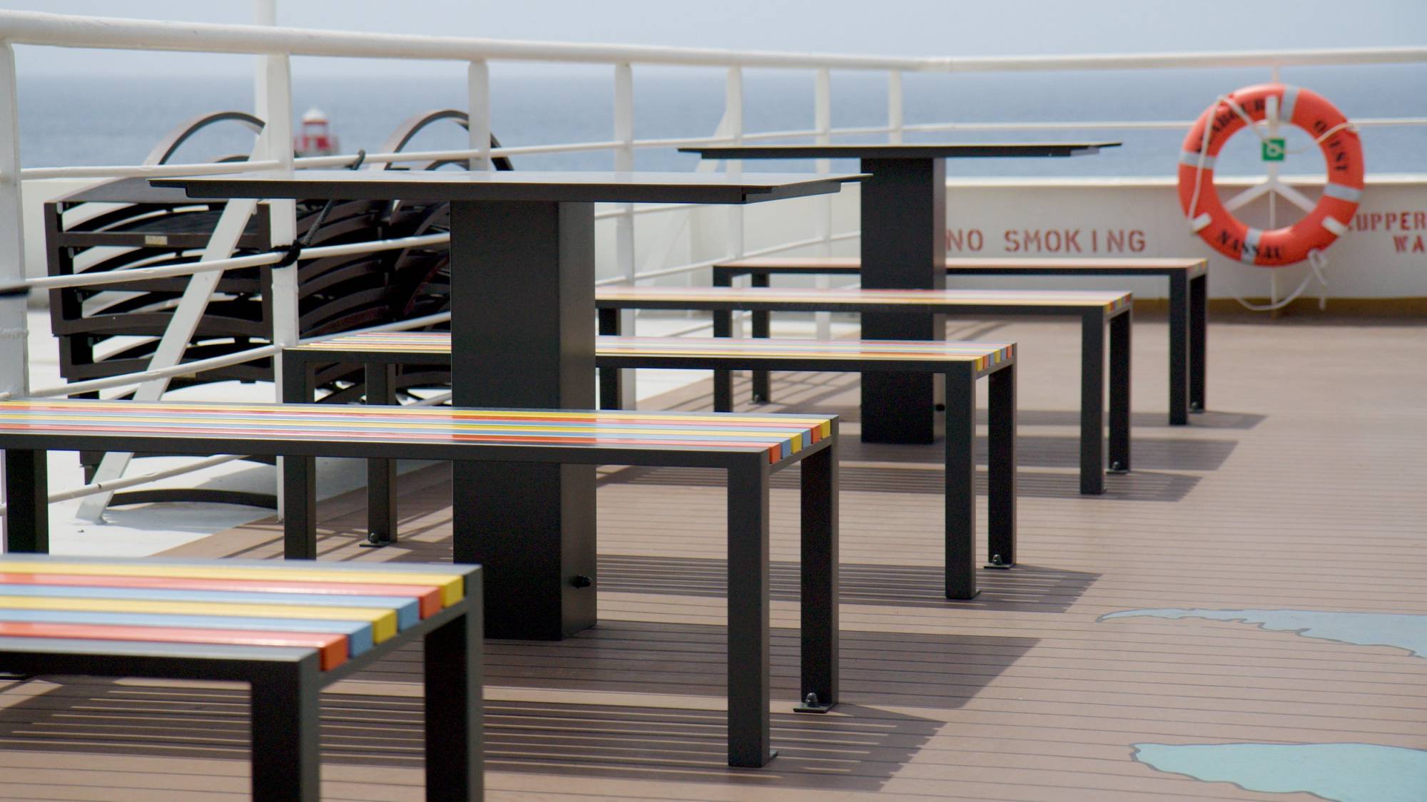 perfetto-interior-design-cruise-luxury-pool-deck