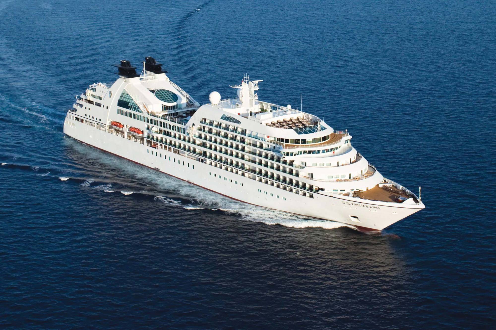 Perfetto-interiors-design-cruise-Seabourn-sojourn-1