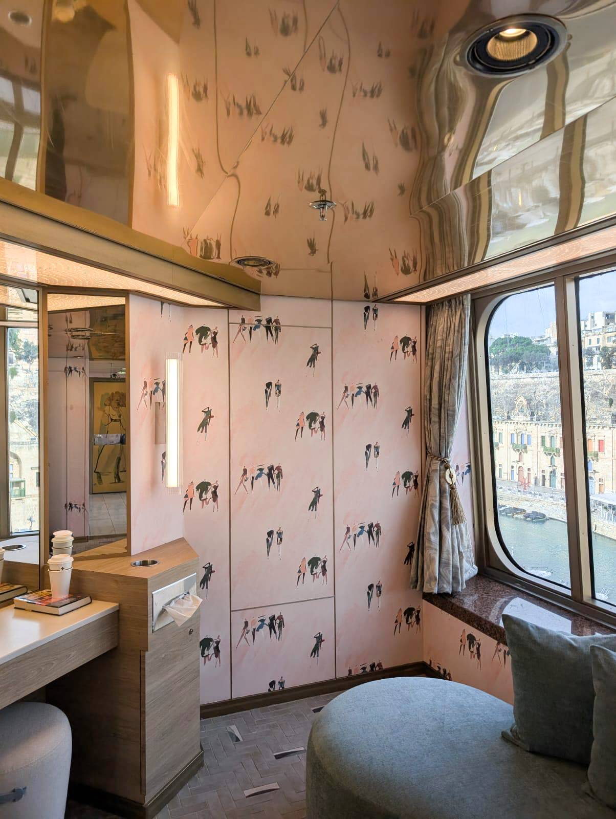 perfetto-interior-design-cruise-luxury-zaandam-bathroom(5)