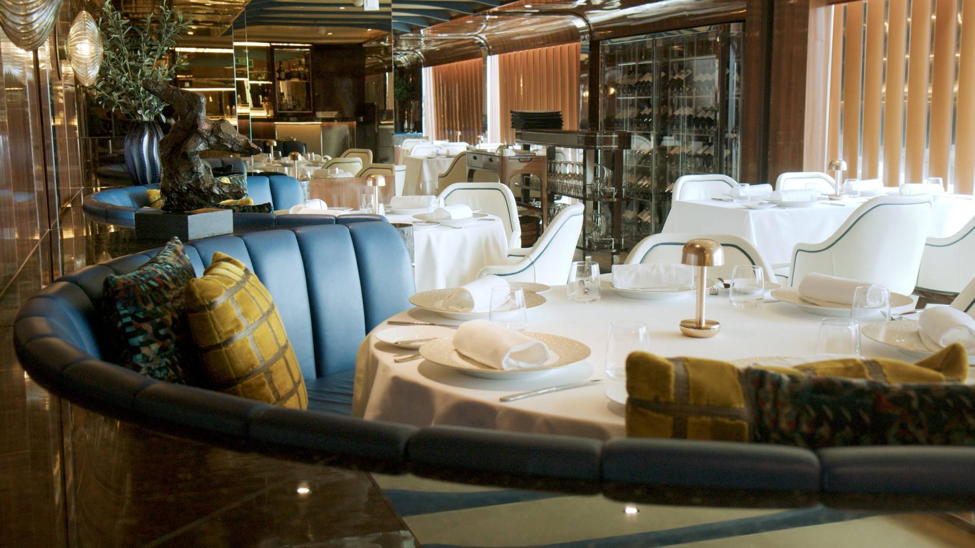 perfetto-interior-design-cruise-luxury-fine-dining-lounge