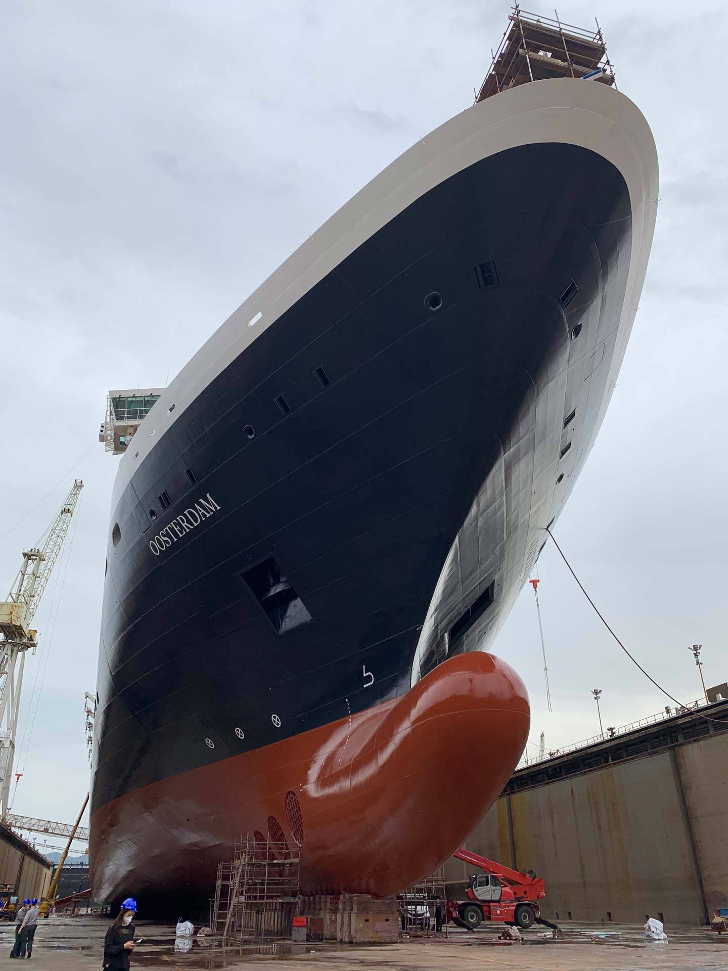 Perfetto-interiors-design-HOLLAND-AMERICA-LINE-Oosterdam-furniture-contractor-06