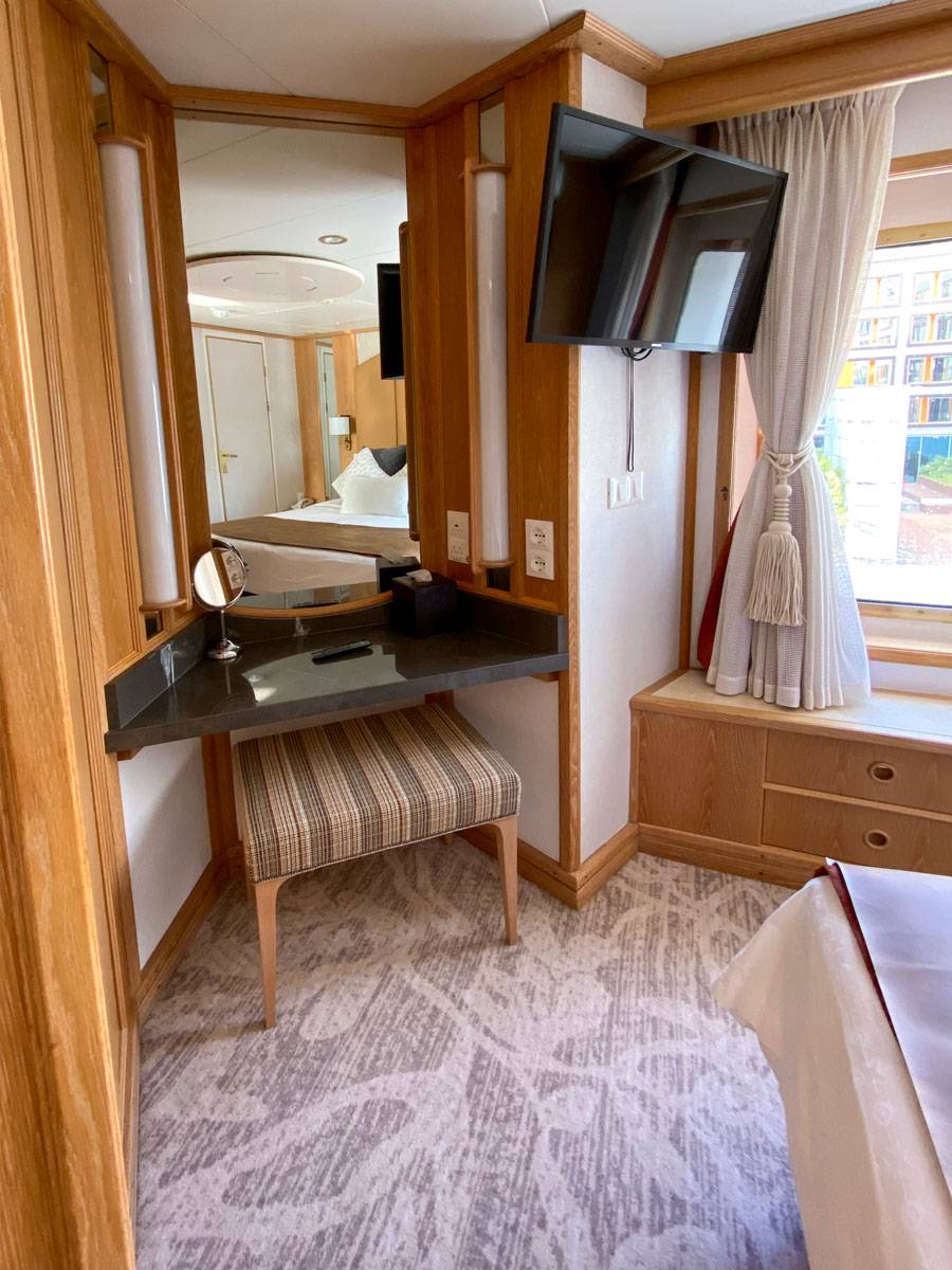 Perfetto-interiors-design-cruise-luxury-windstar-Star-Legend-2 (6)