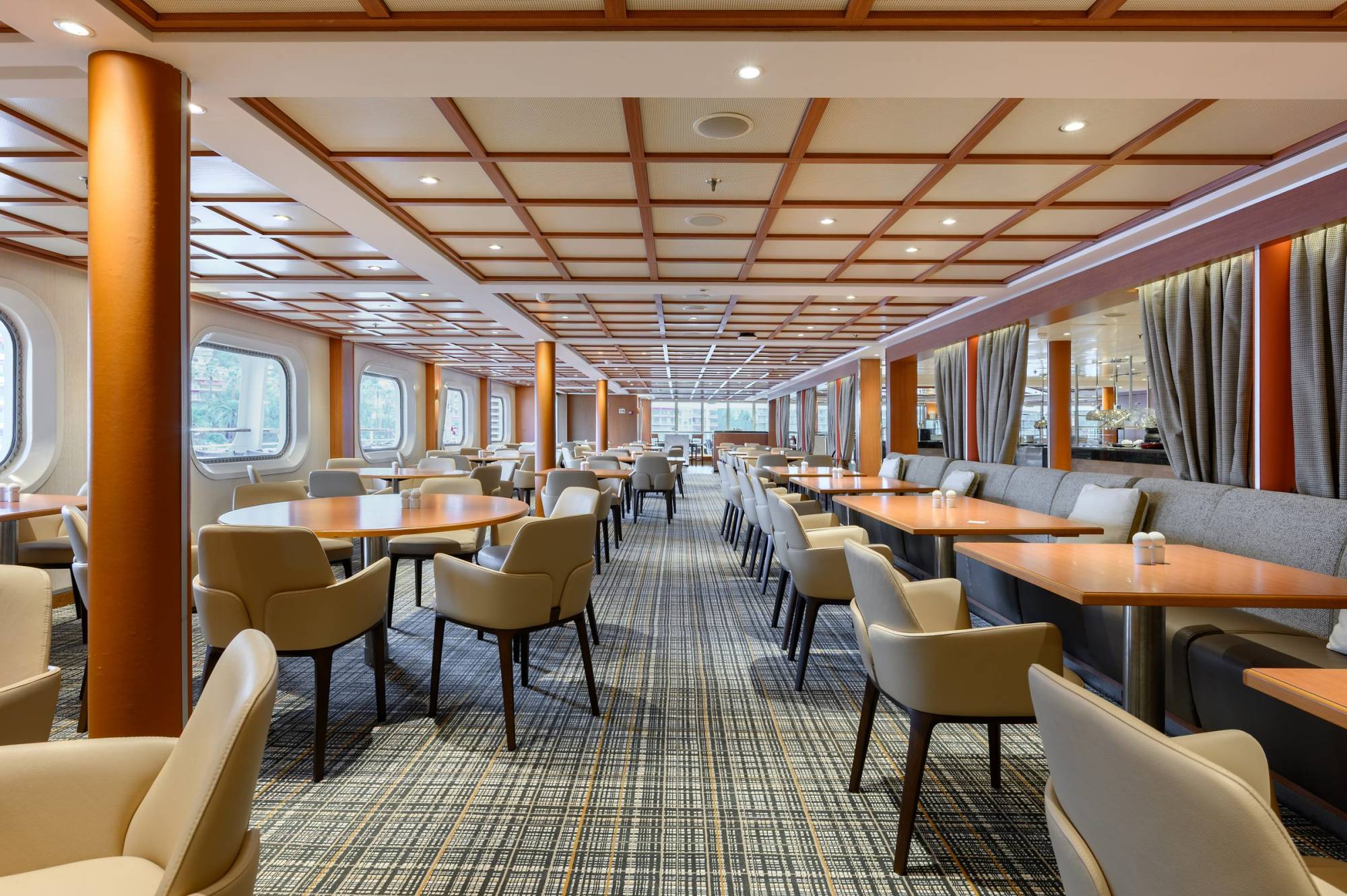 Perfetto-interiors-design-cruise-ship-seabourn-quest-dining-room-1