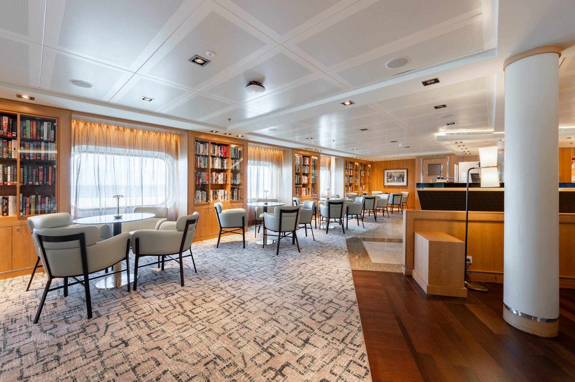Perfetto-interiors-design-cruise-ship-seabourn-quest-ship-library