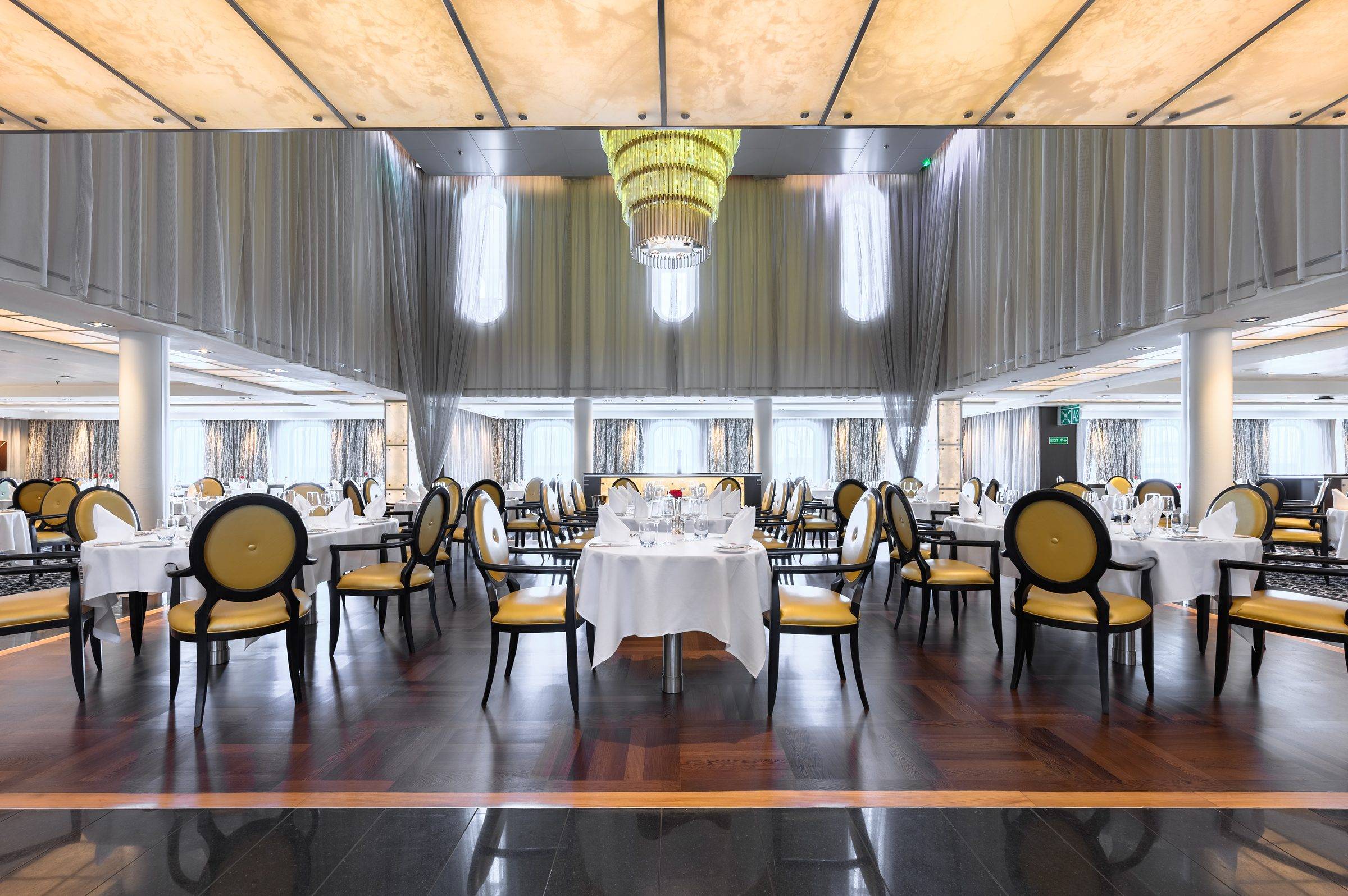 Perfetto-interiors-design-cruise-ship-seabourn-quest-dining-room-2